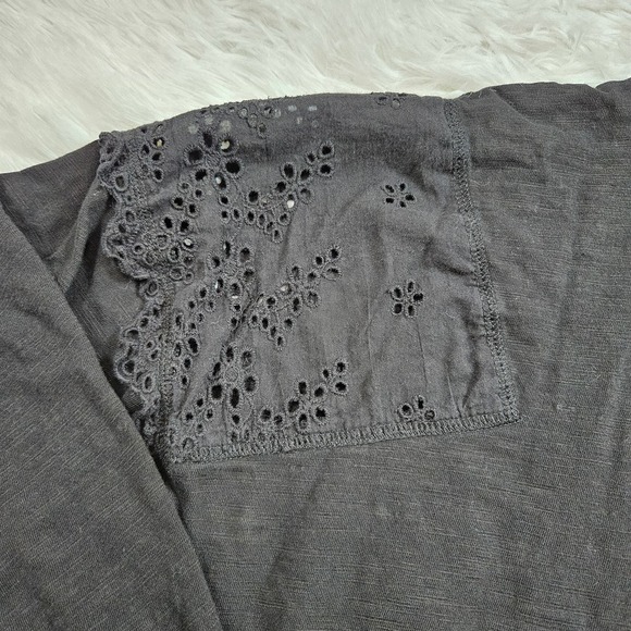 Umgee Women's Black Top‎ with Eyelet Shoulder Detail. Size S - Picture 2 of 6